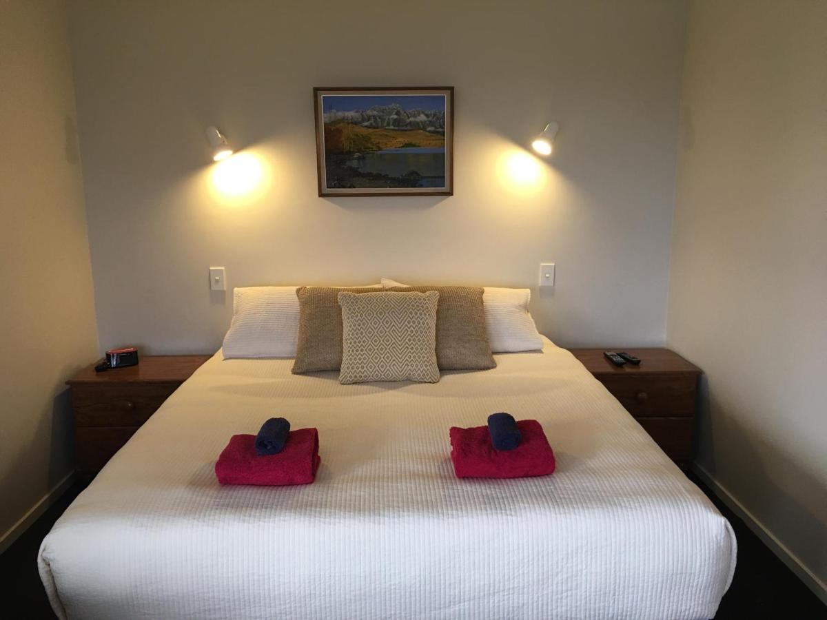 Te Anau Cottage On Govan Экстерьер фото